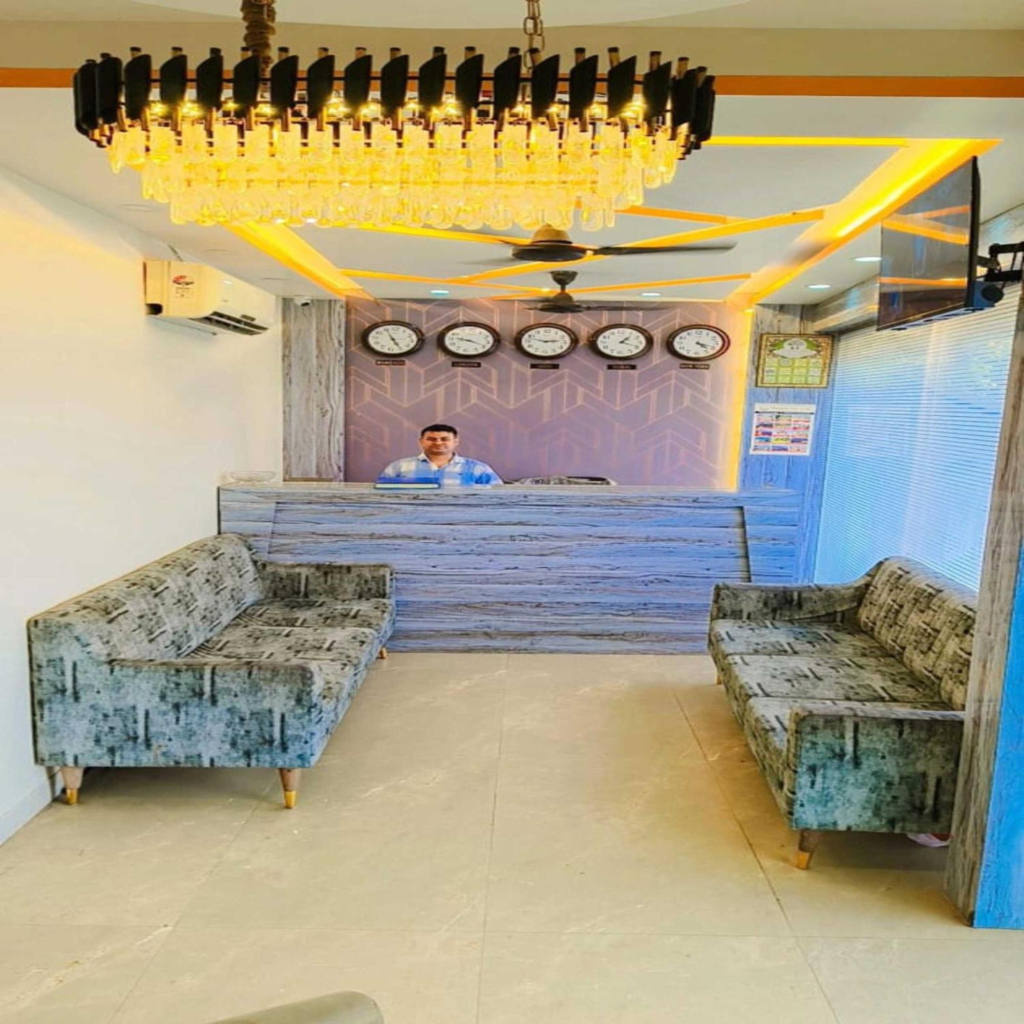 Hotel Pride Suites - Kurla West Мумбаи Экстерьер фото