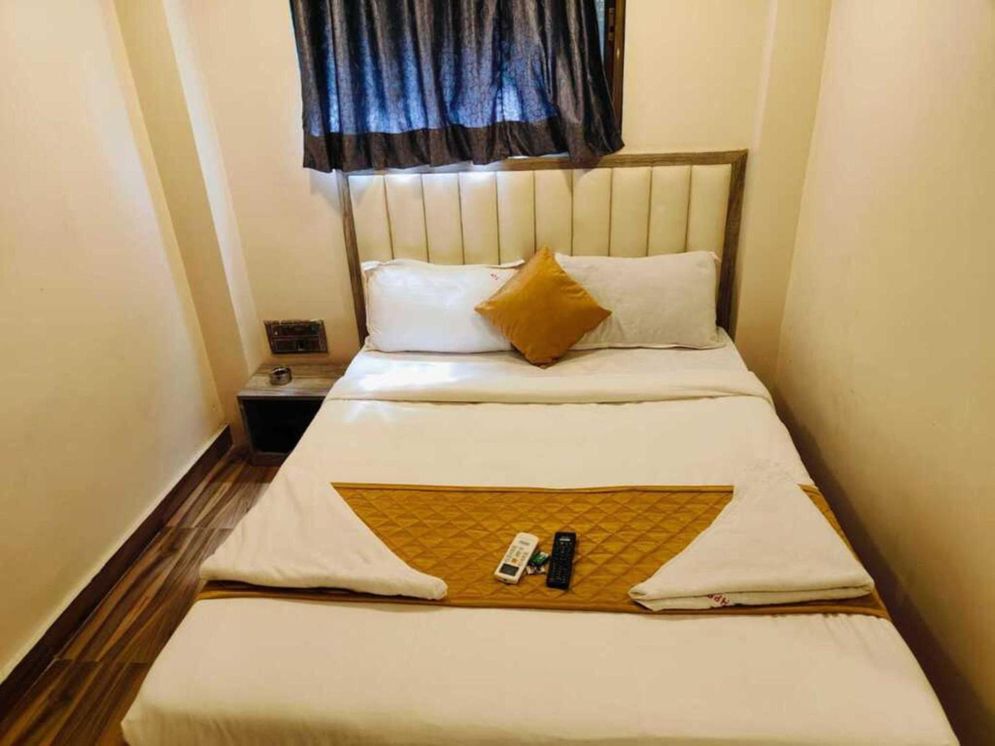 Hotel Pride Suites - Kurla West Мумбаи Экстерьер фото